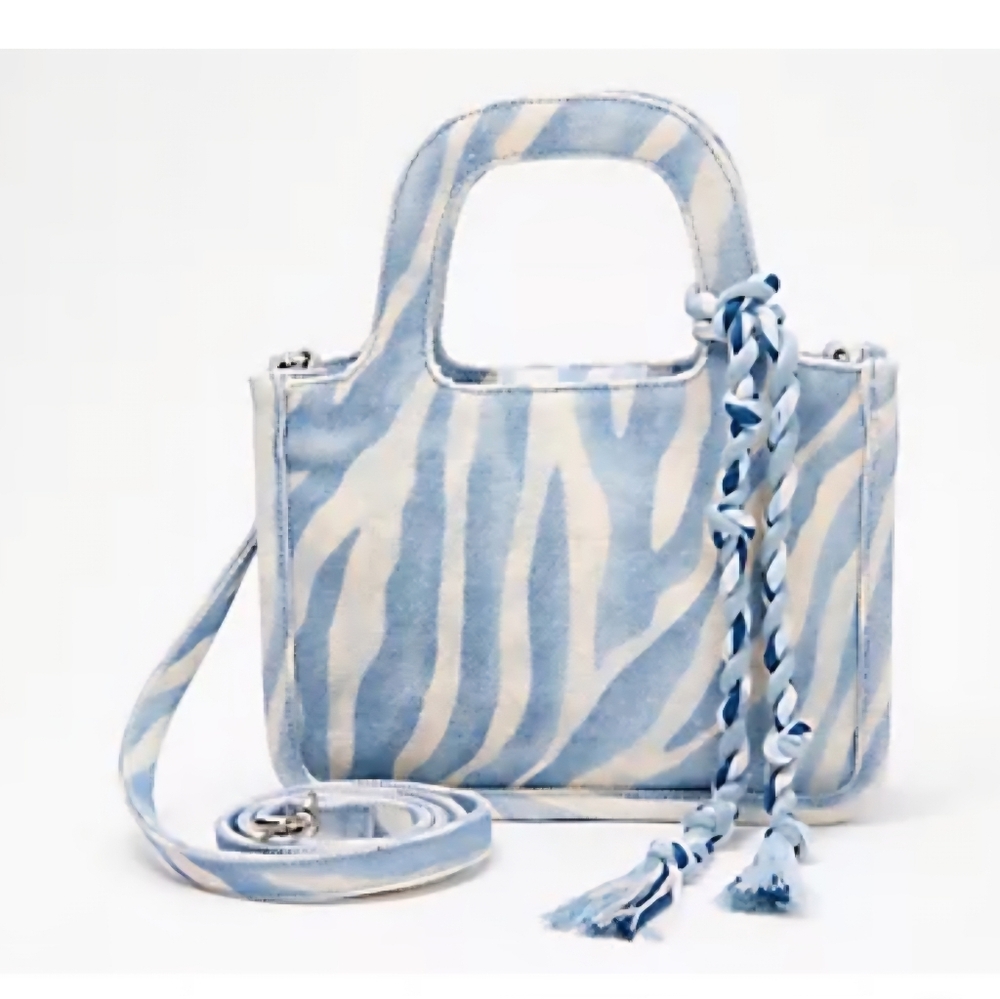 NWT Vince Camuto Bag Printed Small Canvas Small Tote Oriel Two Tone Zebra Purse